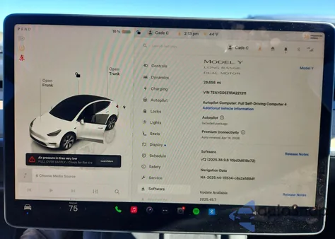2024 Tesla Model Y from USA, damaged, VIN 7SAYGDEE1RA221311